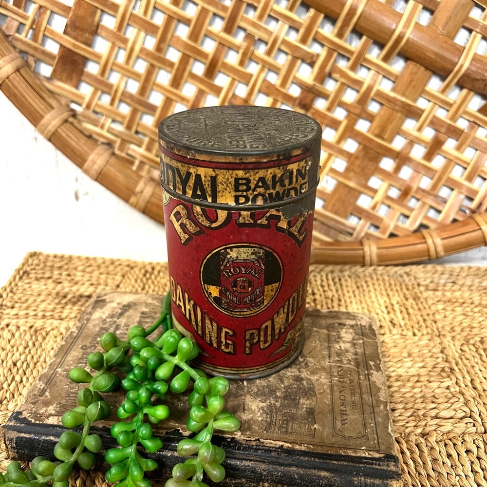 Vintage baking powder tin Royal can decor retro advertising